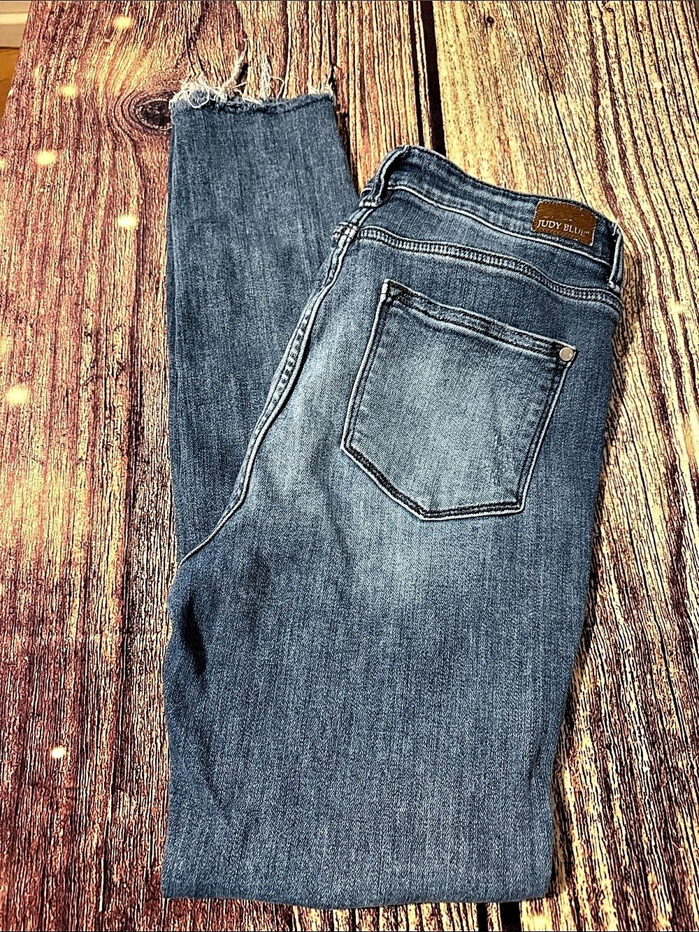 Judy Blue Distressed Skinny Jeans in Blue Size 9